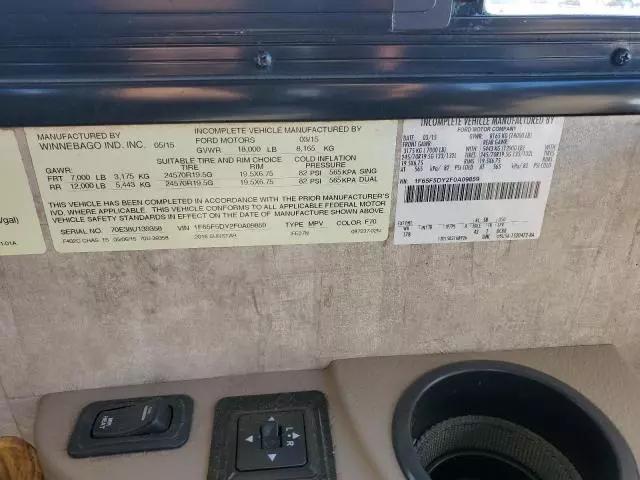 2015 Winnebago 2015 Ford F53