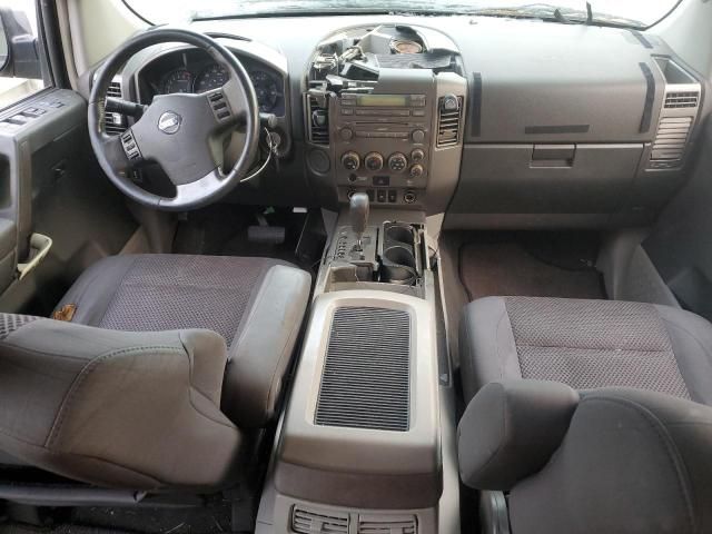 2004 Nissan Armada SE