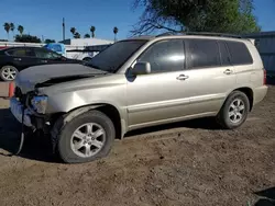 Salvage cars for sale at Mercedes, TX auction: 2001 Toyota Highlander