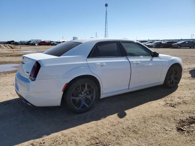 2023 Chrysler 300 Touring