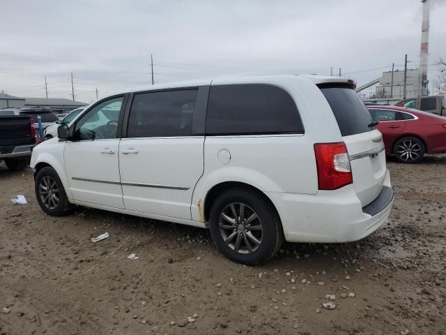 2015 Chrysler Town & Country S