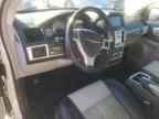 2010 Chrysler Town & Country Touring