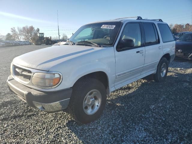 2000 Ford Explorer XLT