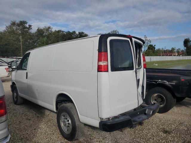 2017 Chevrolet Express G2500