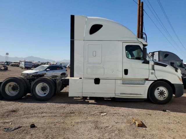 2018 Freightliner Cascadia 126