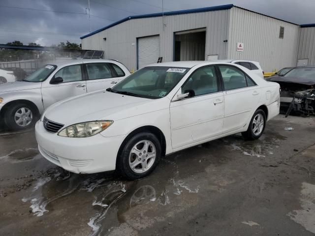 2005 Toyota Camry LE