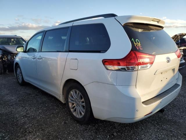 2014 Toyota Sienna XLE