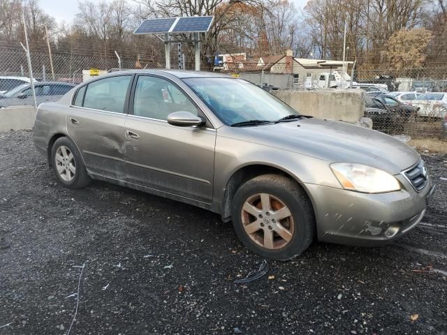 2004 Nissan Altima Base