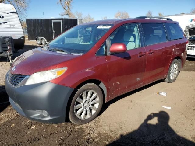 2011 Toyota Sienna LE