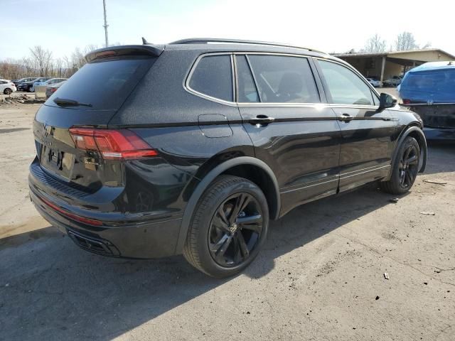 2024 Volkswagen Tiguan SE R-LINE Black