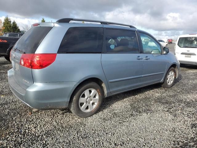 2010 Toyota Sienna CE