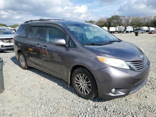 2012 Toyota Sienna XLE