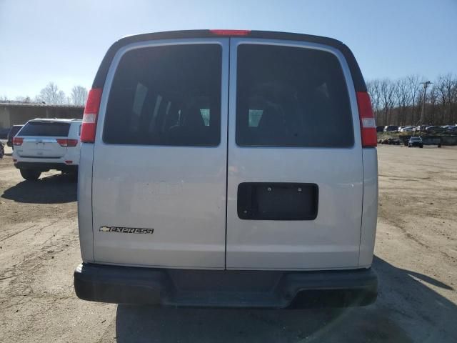 2020 Chevrolet Express G2500