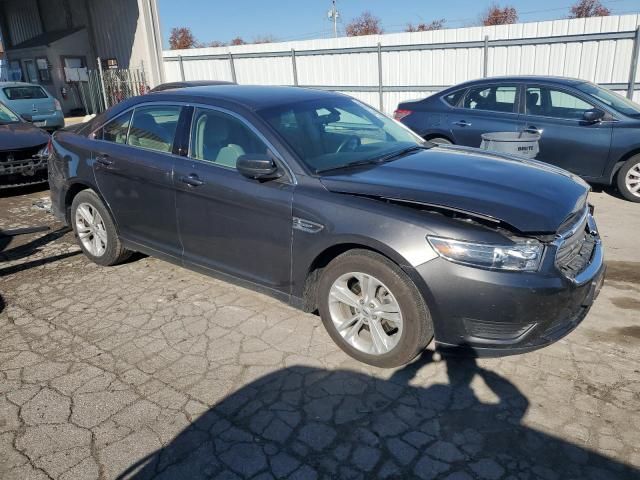 2017 Ford Taurus SE