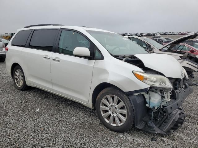 2012 Toyota Sienna XLE