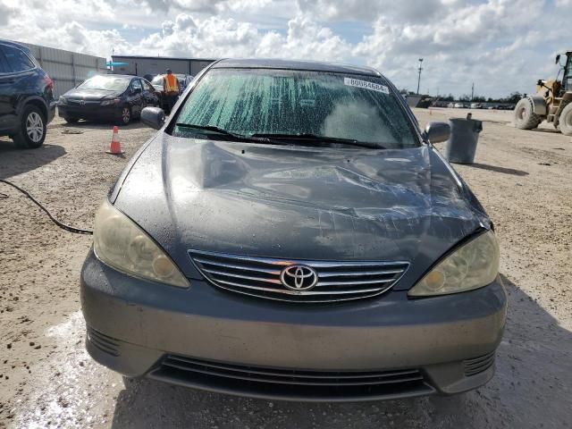 2005 Toyota Camry LE