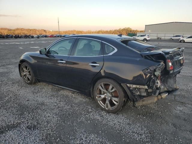 2011 Infiniti M56