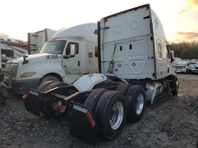 2023 Freightliner Cascadia 126