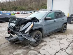 Jeep Cherokee Vehiculos salvage en venta: 2014 Jeep Cherokee Trailhawk