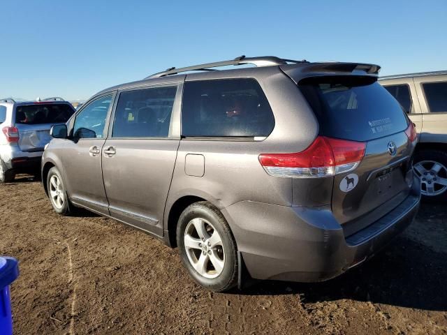 2013 Toyota Sienna LE