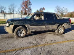 Salvage cars for sale from Copart Cleveland: 2004 Chevrolet Avalanche K1500