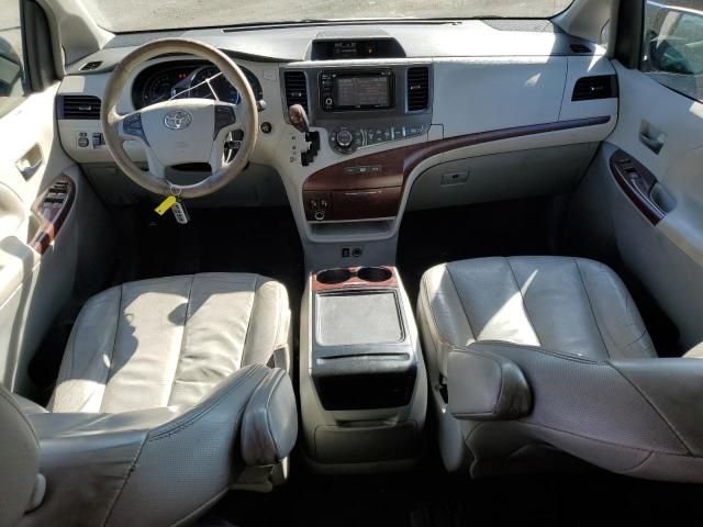 2013 Toyota Sienna XLE