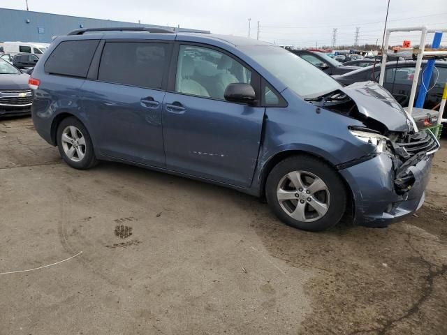 2013 Toyota Sienna LE