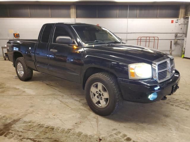 2005 Dodge Dakota SLT