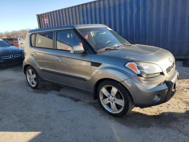 2010 KIA Soul +