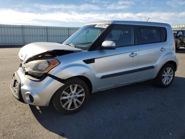 2013 KIA Soul +