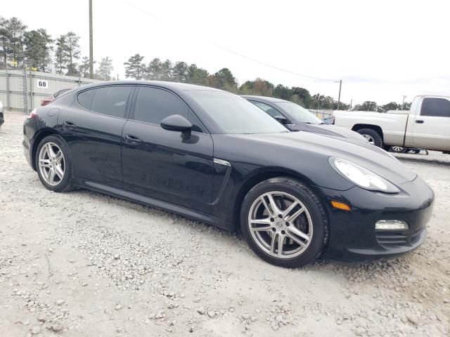 2011 Porsche Panamera 2