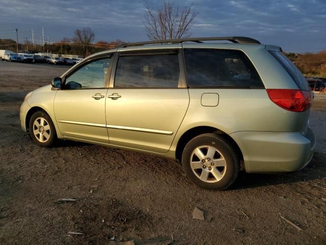 2010 Toyota Sienna CE