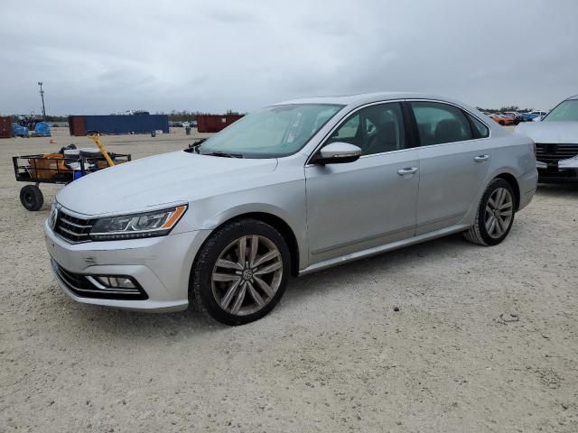 2016 Volkswagen Passat SEL