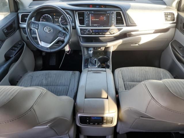 2019 Toyota Highlander LE