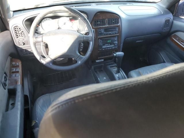 2000 Nissan Pathfinder LE