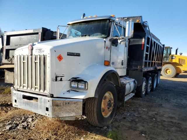 2014 Kenworth Construction T800