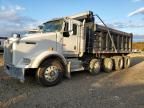 2005 Kenworth Construction T800