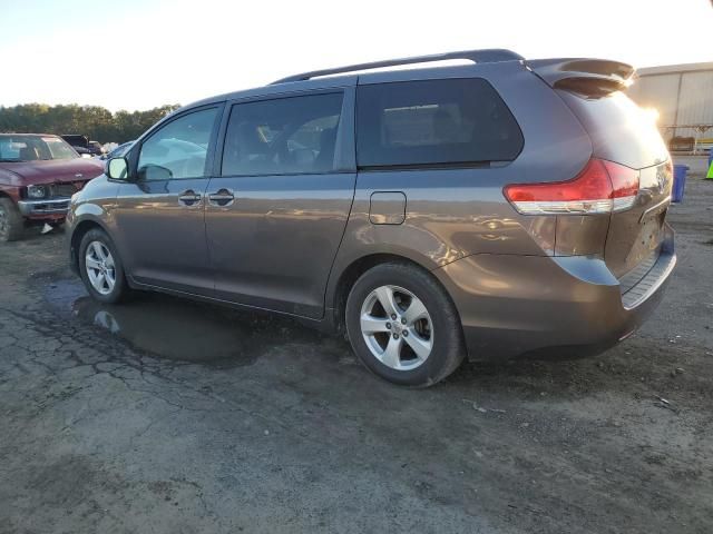 2011 Toyota Sienna LE