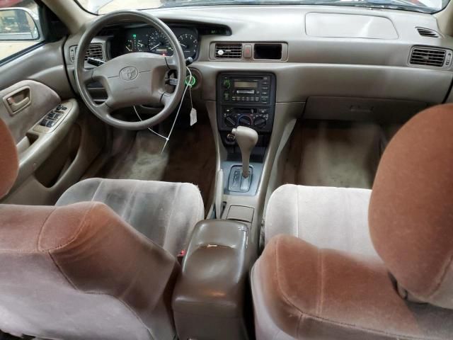 1999 Toyota Camry LE