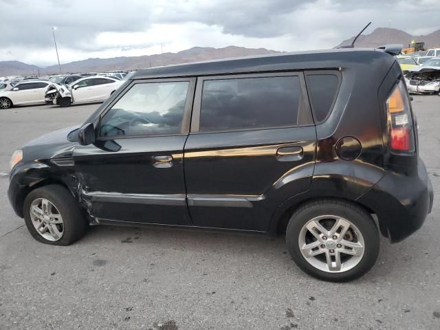 2010 KIA Soul +