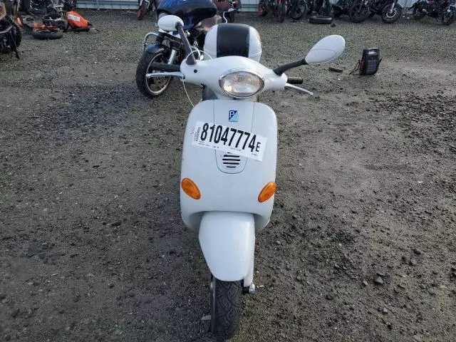 2002 Vespa M198F