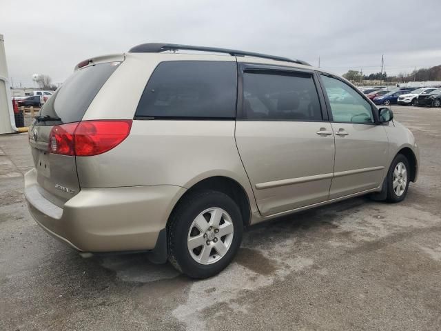 2007 Toyota Sienna CE