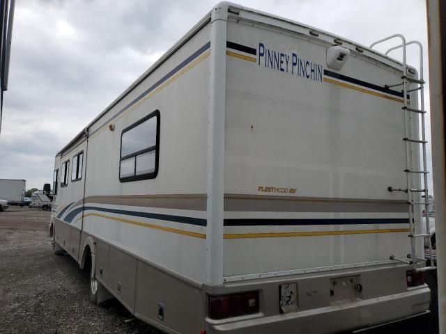 2002 Workhorse Custom Chassis Motorhome Chassis W22