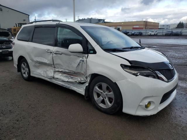 2015 Toyota Sienna Sport