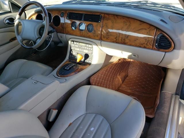 2000 Jaguar XK8