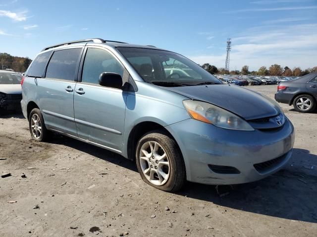 2006 Toyota Sienna LE