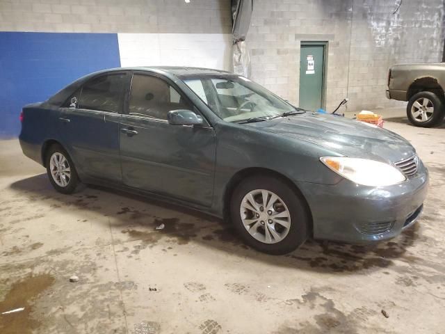 2005 Toyota Camry LE