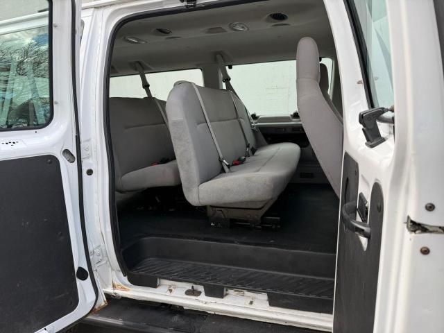 2012 Ford Econoline E350 Super Duty Wagon