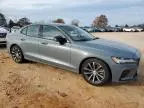 2022 Volvo S60 B5 Momentum