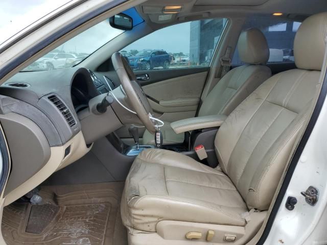 2010 Nissan Altima Base